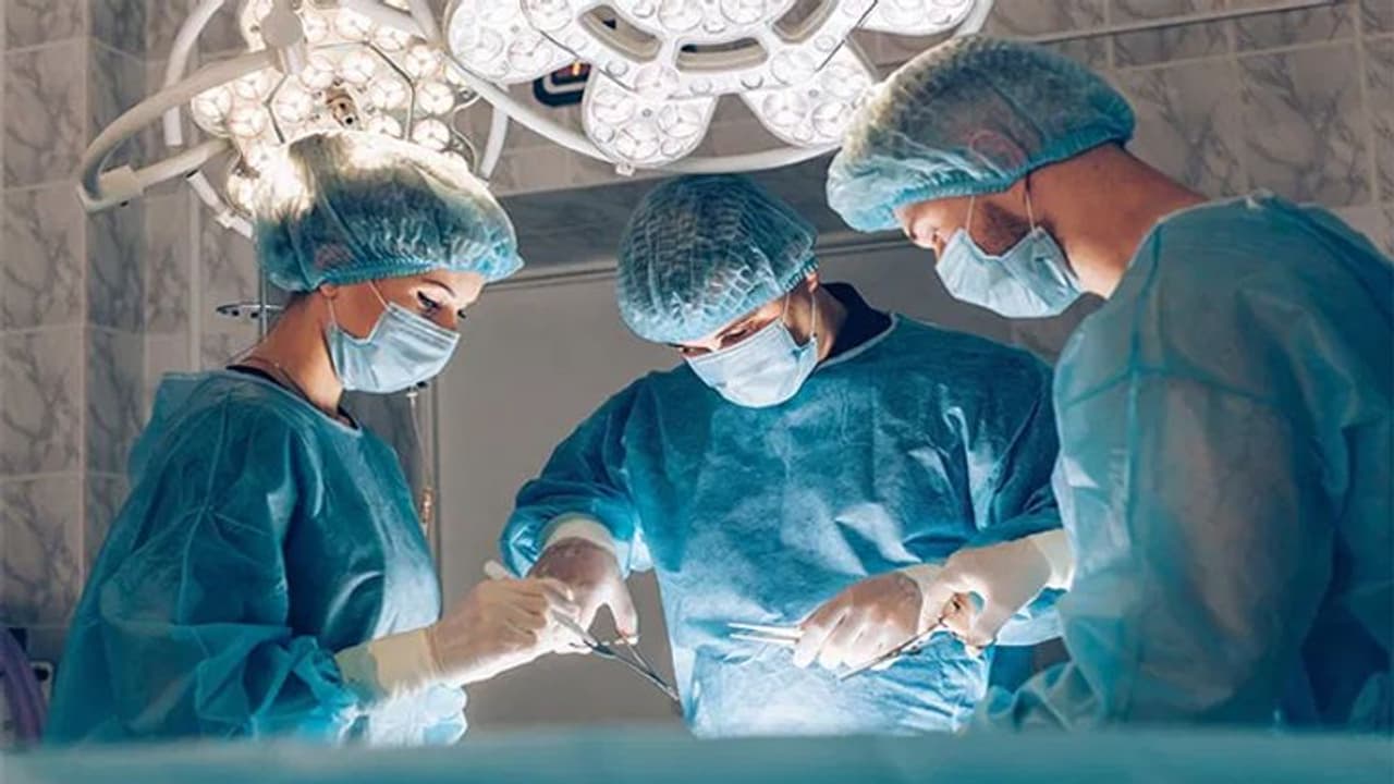 ట్విస్ట్: చనిపోయిన వారం రోజులకు బతికొచ్చాడు