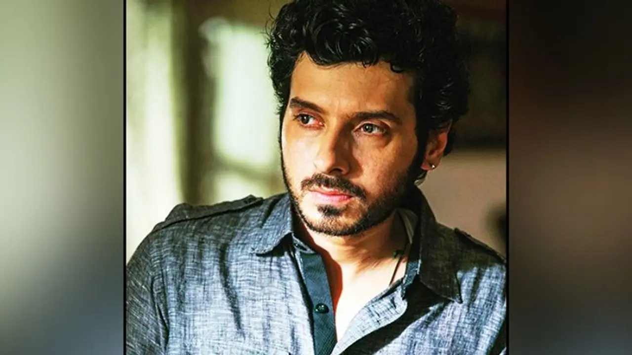 Bicchoo Ka Khel star Divyenndu Sharma requests fans to celebrate Chhath puja indoors Bicchoo Ka Khel star Divyenndu Sharma requests fans to celebrate Chhath puja indoors