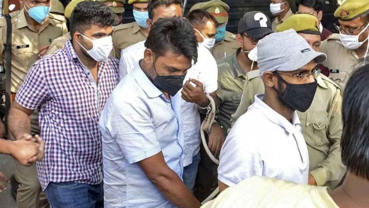 कप्पन गिरफ्तारी: यूपी सरकार ने कहा, सिद्दिकी ने जिस अखबार का पत्रकार बताया, वह 2018 में ही बंद हो गया कप्पन गिरफ्तारी: यूपी सरकार ने कहा, सिद्दिकी ने जिस अखबार का पत्रकार बताया, वह 2018 में ही बंद हो गया