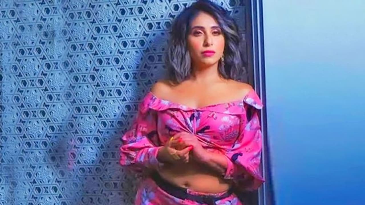 जग घूमया की सिंगर नेहा भसीन बोलीं 10 साल की उम्र में हुई मेरे साथ गलत करने की कोशिश, कई बार हुआ यौन शोषण जग घूमया की सिंगर नेहा भसीन बोलीं 10 साल की उम्र में हुई मेरे साथ गलत करने की कोशिश, कई बार हुआ यौन शोषण