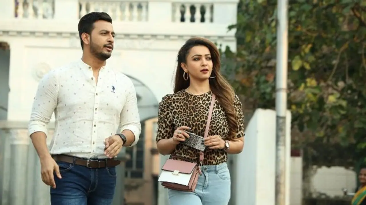 Koushani Mukherjee and Bonny Sengupta's Biye.com to release tomorrow on television ADB Koushani Mukherjee and Bonny Sengupta's Biye.com to release tomorrow on television ADB