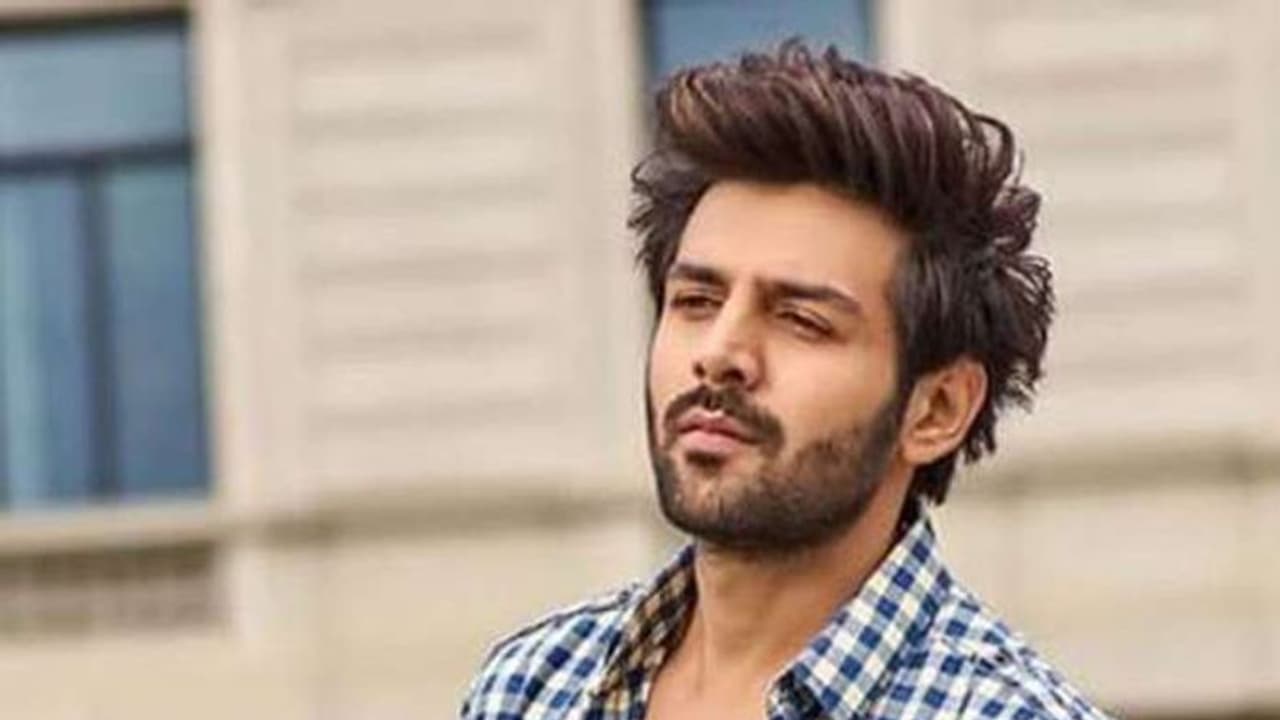 Kartik Aaryan tests positive for Coronavirus, asks fans to pray for speedy recovery