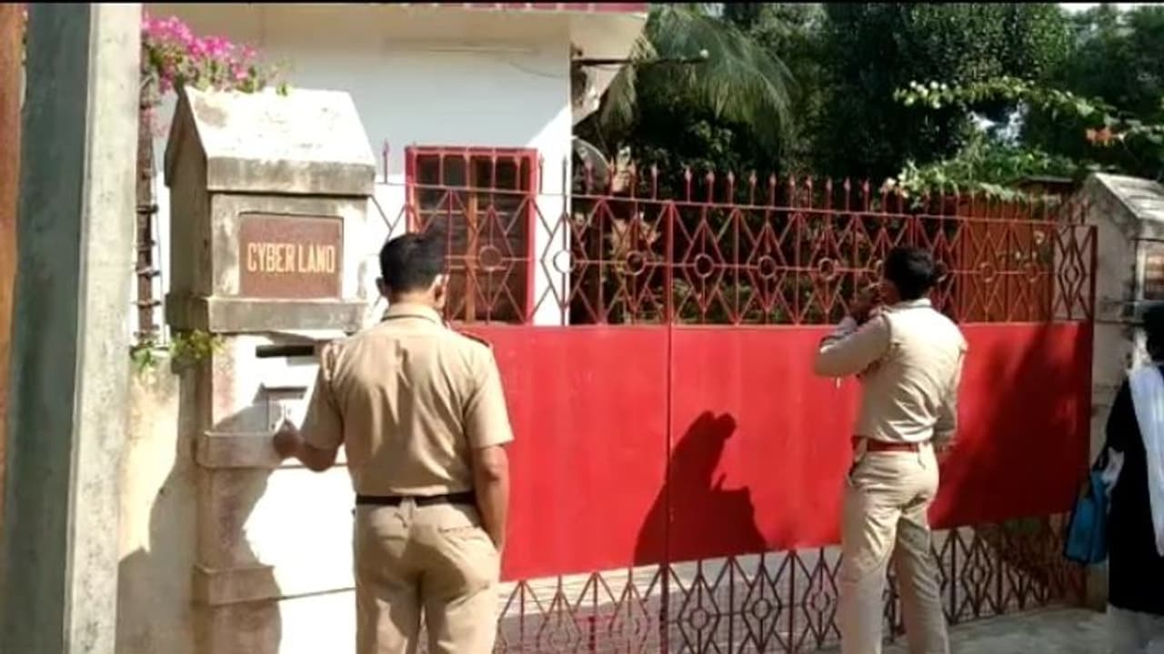 বাড়িওয়ালা ভাড়াটিয়া গণ্ডগোলের জের, শান্তিনিকেতনে আক্রান্ত বিশ্বভারতীর ছাত্রী বাড়িওয়ালা ভাড়াটিয়া গণ্ডগোলের জের, শান্তিনিকেতনে আক্রান্ত বিশ্বভারতীর ছাত্রী