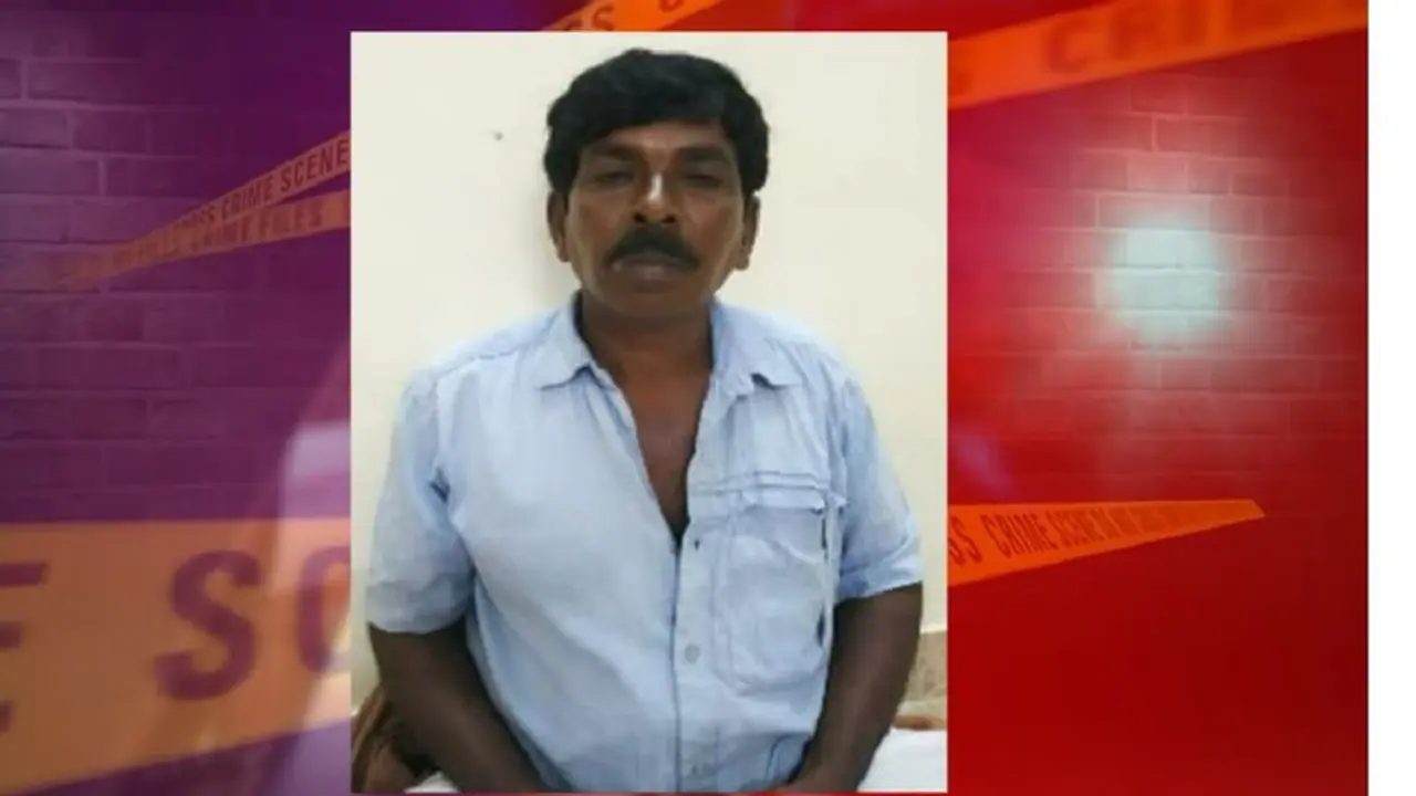 பேய் விரட்டுவதாகக் கூறி 2 சிறுமிகளை பாலியல் வன்கொடுமைக்கு ஆளாக்கிய போலி மந்திரவாதி..! பேய் விரட்டுவதாகக் கூறி 2 சிறுமிகளை பாலியல் வன்கொடுமைக்கு ஆளாக்கிய போலி மந்திரவாதி..!