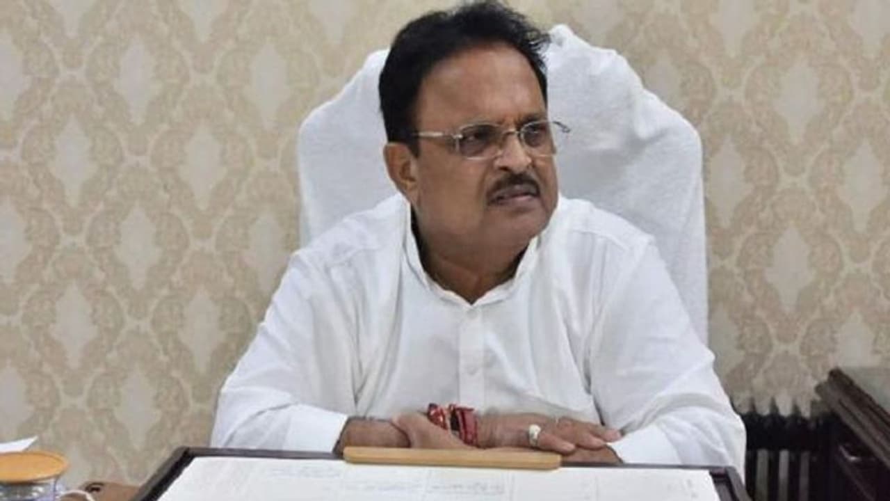 राजस्थान के हेल्थ मिनिस्टर ने कुछ दिन पहले किया था ALERT, खुद हुए कोरोना संक्रमित राजस्थान के हेल्थ मिनिस्टर ने कुछ दिन पहले किया था ALERT, खुद हुए कोरोना संक्रमित