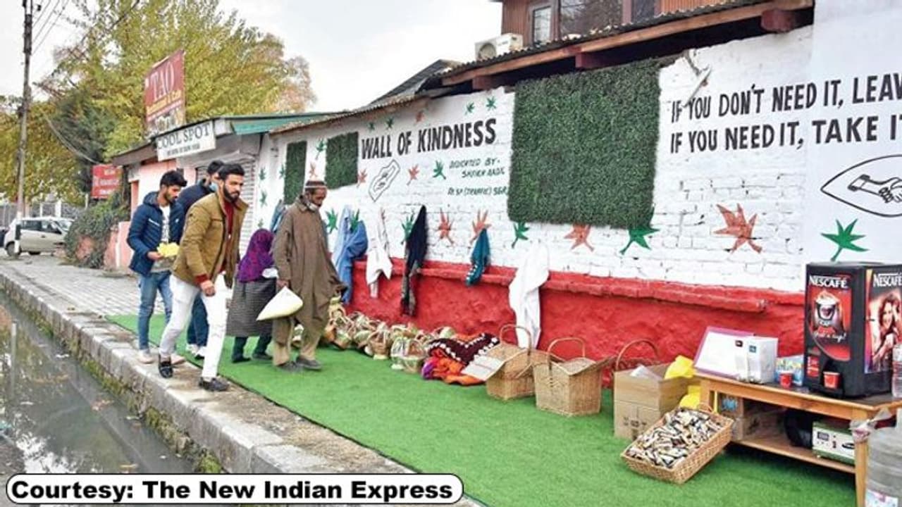 ‘Wall of Kindness’: Police officer’s initiative helps take care of homeless and underprivileged ‘Wall of Kindness’: Police officer’s initiative helps take care of homeless and underprivileged