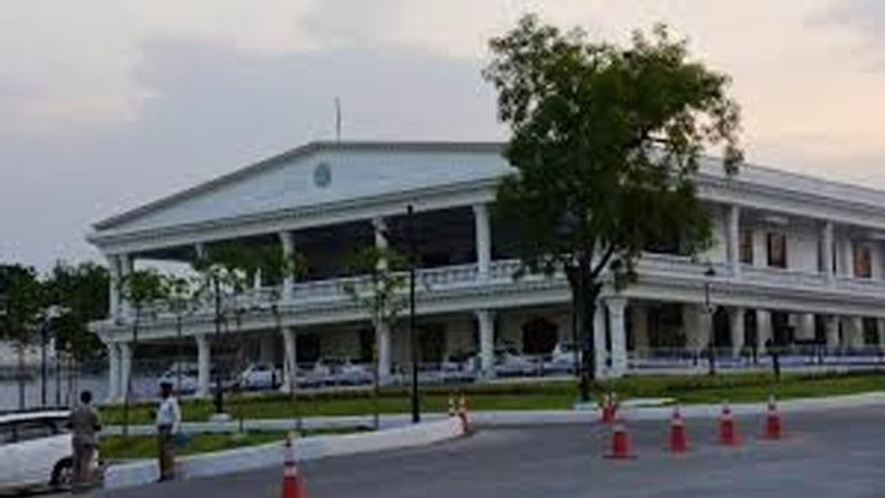 ప్రగతి భవన్‌కు ముట్టడికి యూత్ కాంగ్రెస్ యత్నం.. తీవ్ర ఉద్రిక్తత.. 