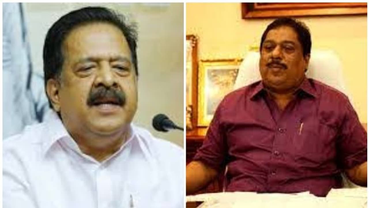 ബിജു രമേശിന്റെ ആരോപണം; നിയമനടപടിക്കൊരുങ്ങി രമേശ് ചെന്നിത്തല ബിജു രമേശിന്റെ ആരോപണം; നിയമനടപടിക്കൊരുങ്ങി രമേശ് ചെന്നിത്തല