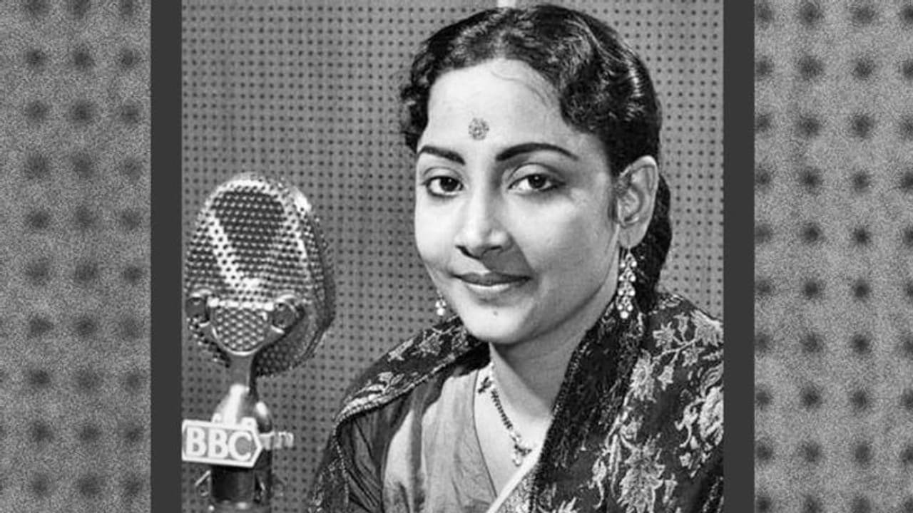 কীভাবে অকালে নিভে যায় গীতা দত্তের মতো স্বর্নালী কন্ঠের শিল্পীজীবন কীভাবে অকালে নিভে যায় গীতা দত্তের মতো স্বর্নালী কন্ঠের শিল্পীজীবন