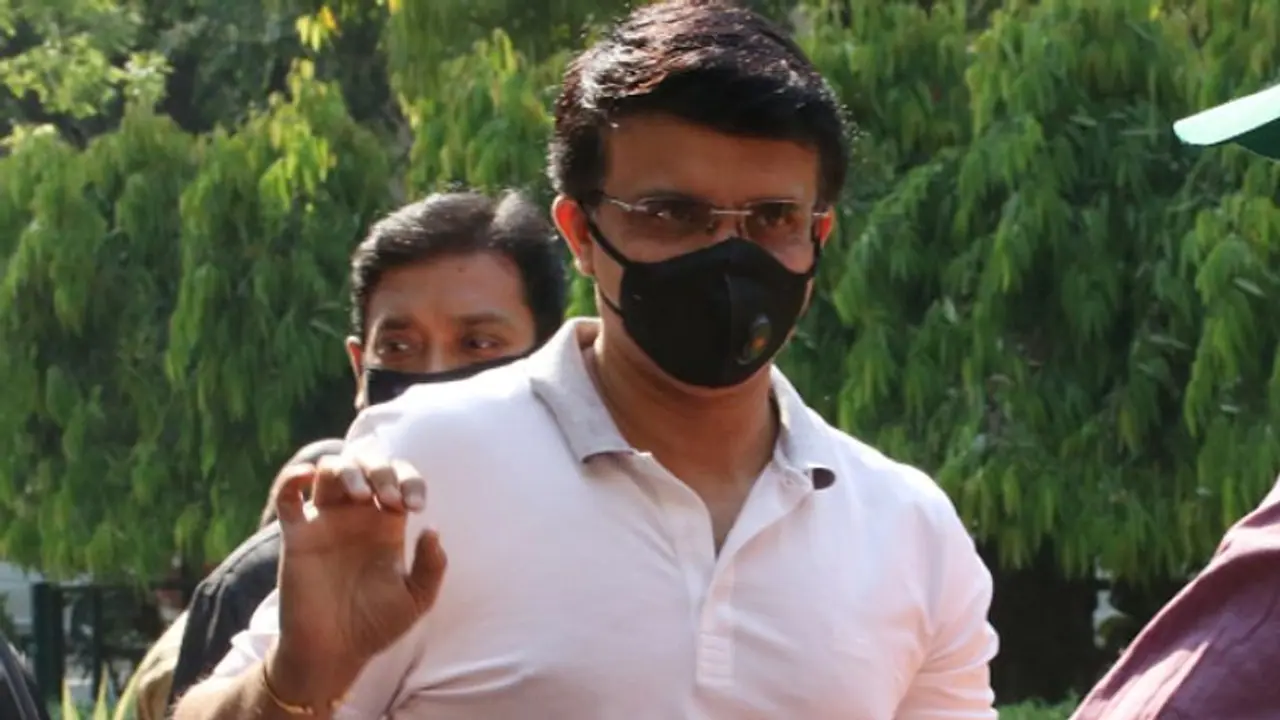 সুরক্ষিত মাস্কের পক্ষে সওয়াল সৌরভের,তাহলে কী ভয়াবহ বিপদ আসন্ন সুরক্ষিত মাস্কের পক্ষে সওয়াল সৌরভের,তাহলে কী ভয়াবহ বিপদ আসন্ন