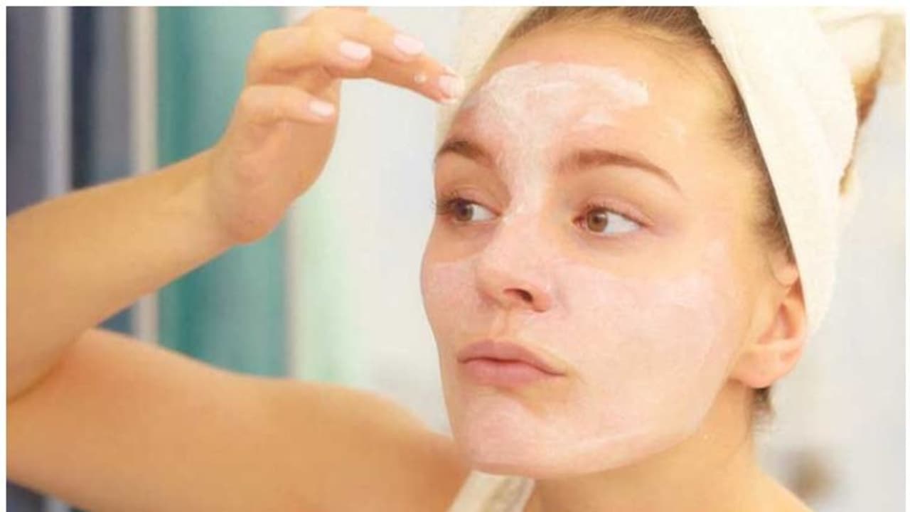 എണ്ണമയമുള്ള ചർമ്മമാണോ..? ഈ ഫേസ് പാക്ക് പരീക്ഷിച്ച് നോക്കൂ