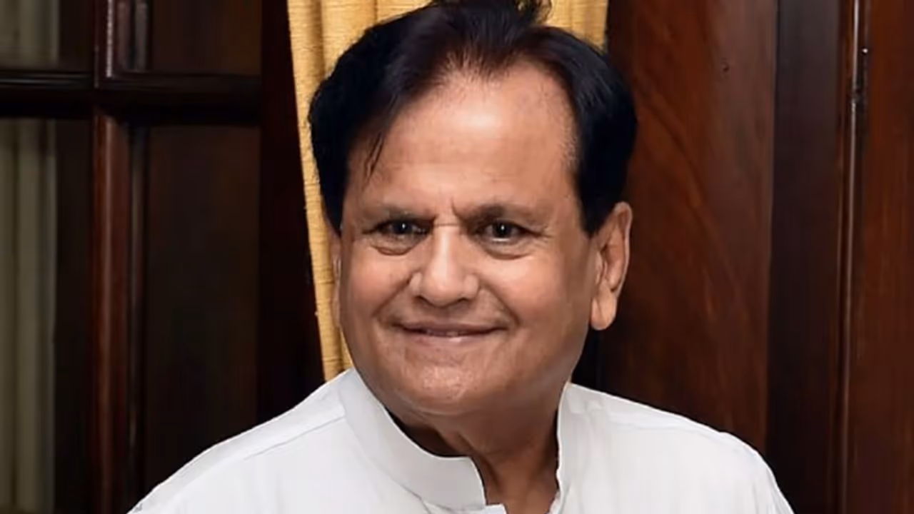 Gujarat riots: Ahmed Patel plotted conspiracy to destabilise govt, frame PM Modi, informs SIT Gujarat riots: Ahmed Patel plotted conspiracy to destabilise govt, frame PM Modi, informs SIT