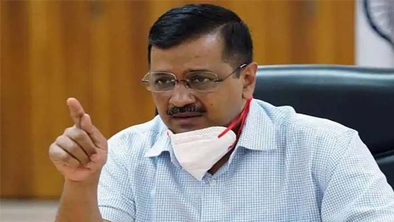 किसानों के पक्ष में उतरे केजरीवाल, कहा अन्नदाताओं पर हो रहा जुल्म ठीक नहीं किसानों के पक्ष में उतरे केजरीवाल, कहा अन्नदाताओं पर हो रहा जुल्म ठीक नहीं