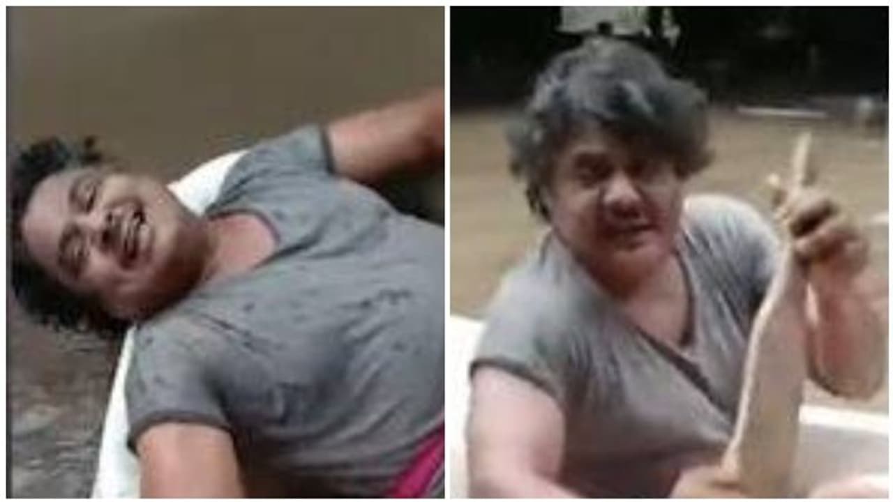 வெள்ளத்தில் படகோட்டி... பாட்டு பாடியே நிவர் புயலை ஓடவிட்ட மன்சூர் அலிகான்..! வீடியோ வெள்ளத்தில் படகோட்டி... பாட்டு பாடியே நிவர் புயலை ஓடவிட்ட மன்சூர் அலிகான்..! வீடியோ