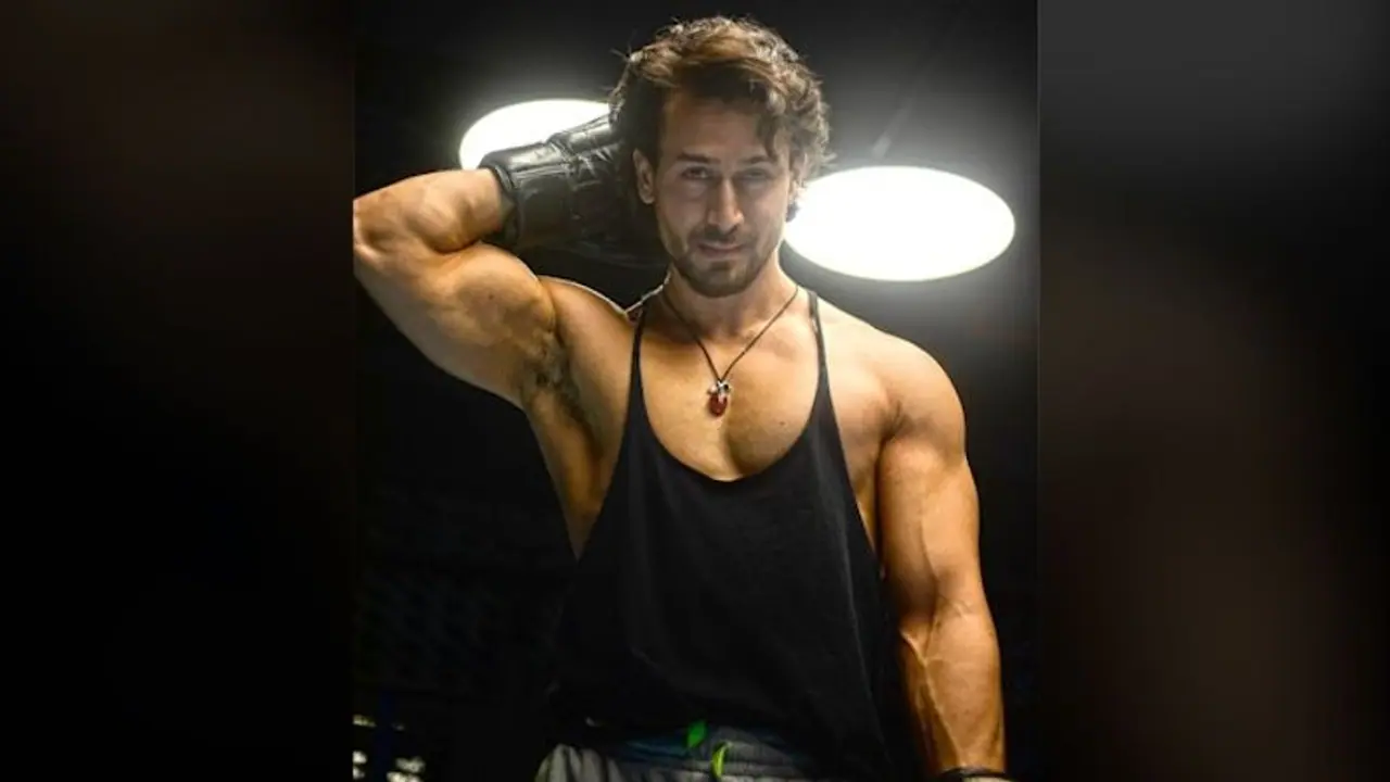 Tiger Shroff turns Casanova for his next single; Disha Patani shares the video Tiger Shroff turns Casanova for his next single; Disha Patani shares the video