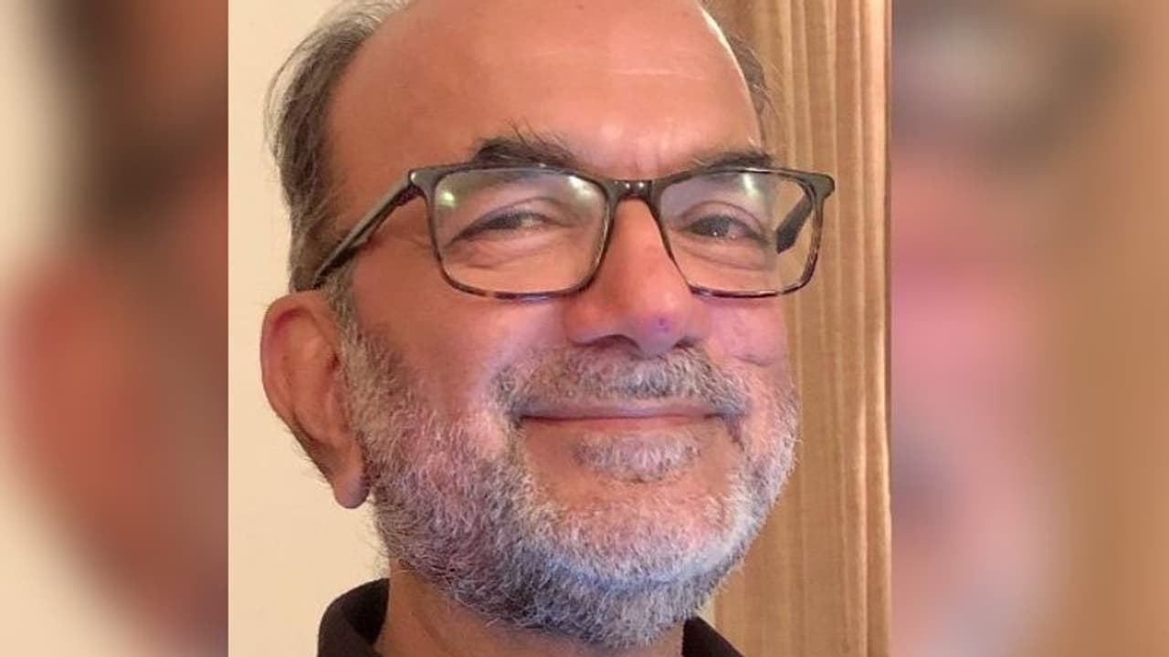 করোনা আক্রান্ত বিকাশরঞ্জন ভট্টাচার্য, হোম আইসোলেশনে সিপিএমের রাজ্য়সভার সাংসদ করোনা আক্রান্ত বিকাশরঞ্জন ভট্টাচার্য, হোম আইসোলেশনে সিপিএমের রাজ্য়সভার সাংসদ