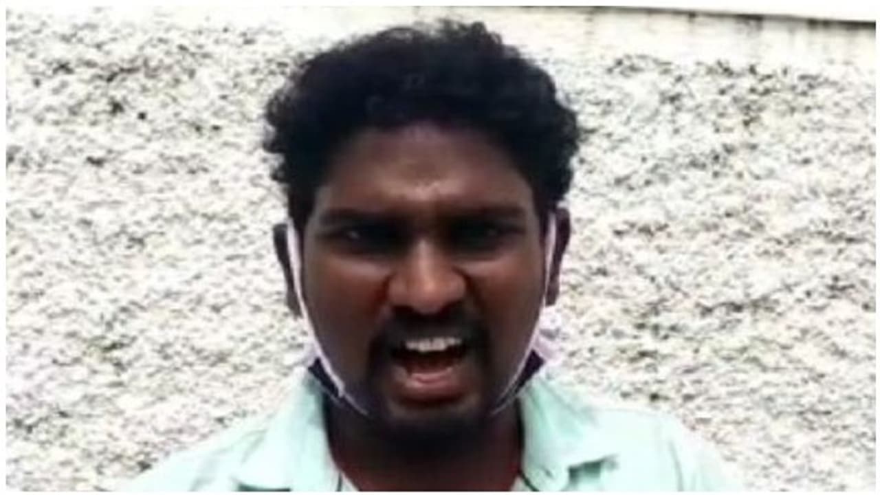 24 ஏக்கர் நிலத்தை பறித்த திமுக பிரமுகர்... உரிமையாளரை ஓட ஓட விரட்டி... 24 ஏக்கர் நிலத்தை பறித்த திமுக பிரமுகர்... உரிமையாளரை ஓட ஓட விரட்டி...