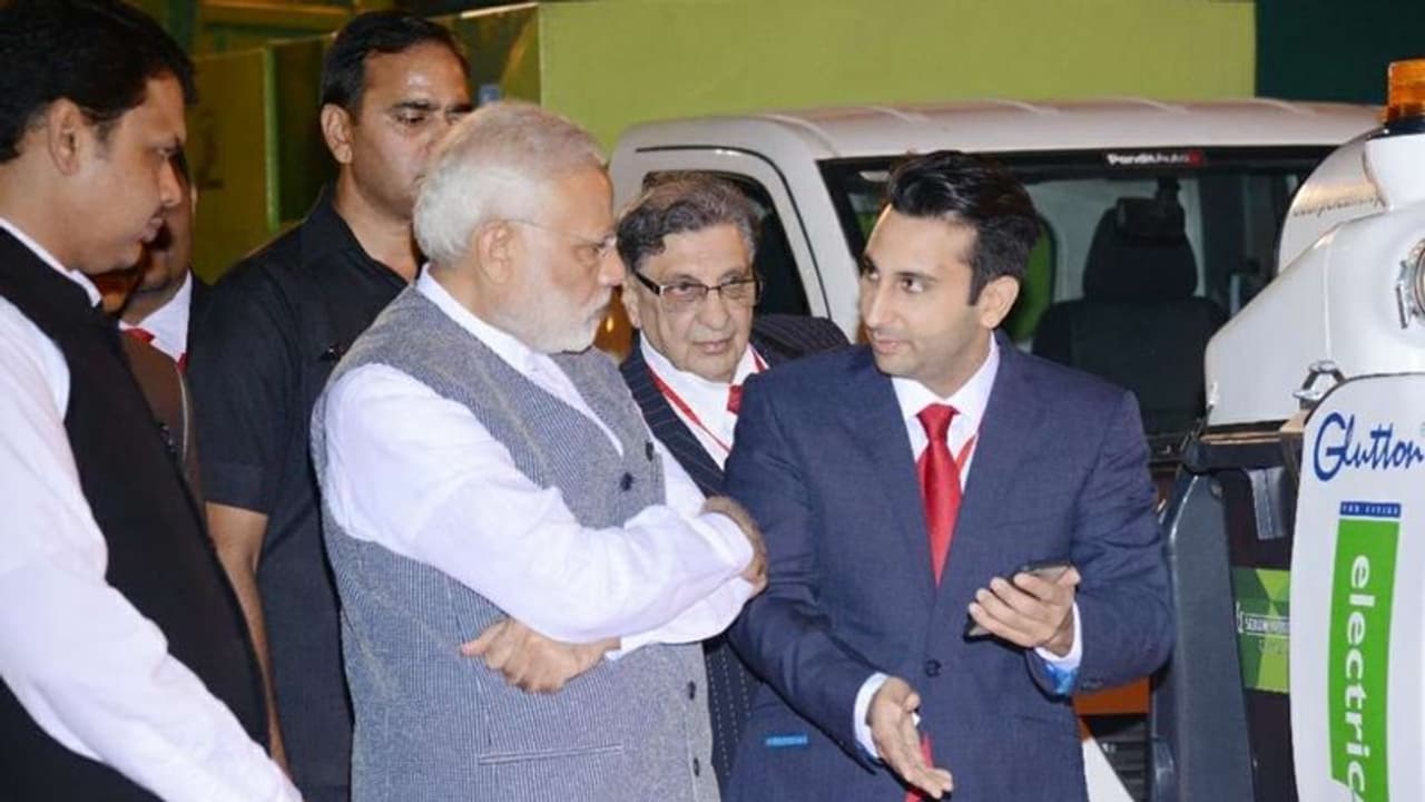 அடி தூள்... நாளை நேரடியாக தடுப்பூசி உற்பத்தியை ஆய்வு செய்கிறார் மோடி... முக்கிய அறிவிப்பு வெளியாக வாய்ப்பு. அடி தூள்... நாளை நேரடியாக தடுப்பூசி உற்பத்தியை ஆய்வு செய்கிறார் மோடி... முக்கிய அறிவிப்பு வெளியாக வாய்ப்பு.