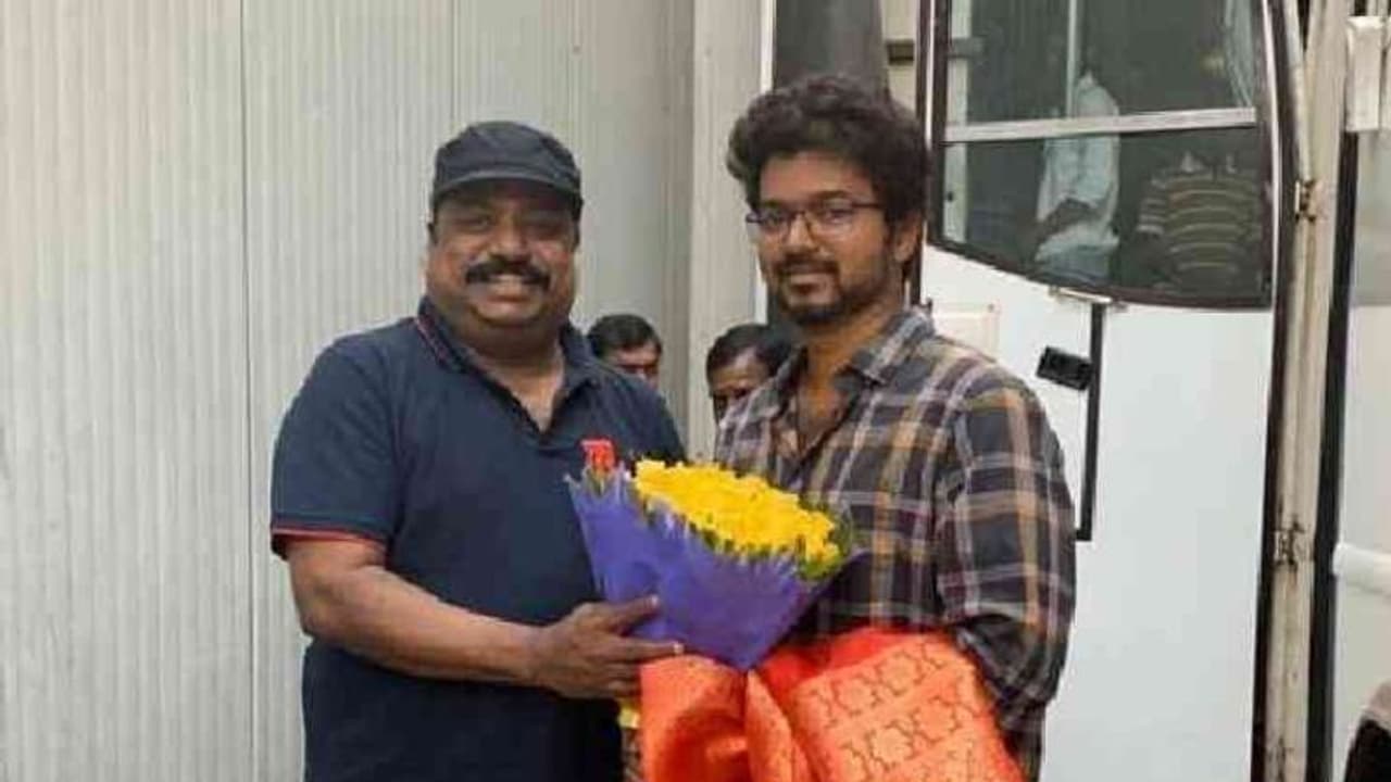 “ஓடிடி பேரம் உண்மையே ஆனால்”... மாஸ்டர் பட ரிலீஸ் குறித்து தயாரிப்பாளர்கள் வெளியிட்ட பரபரப்பு அறிக்கை...! “ஓடிடி பேரம் உண்மையே ஆனால்”... மாஸ்டர் பட ரிலீஸ் குறித்து தயாரிப்பாளர்கள் வெளியிட்ட பரபரப்பு அறிக்கை...!