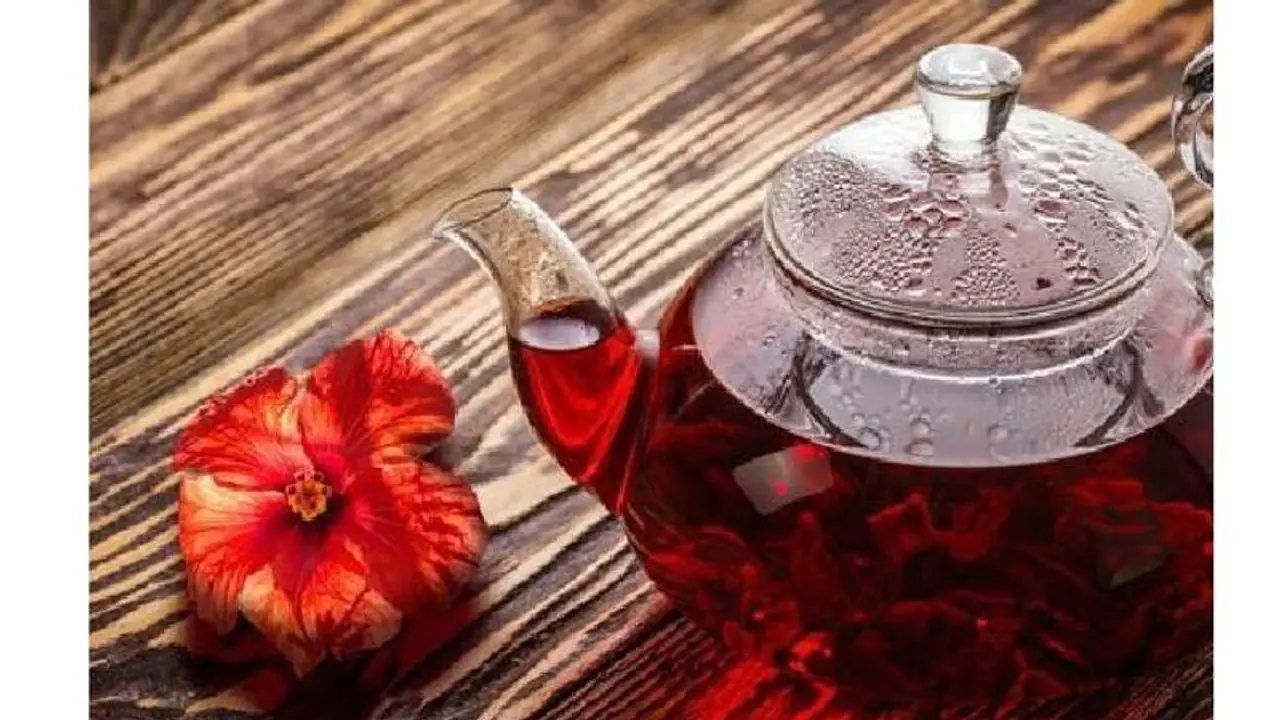 ആര്‍ത്തവ ദിനങ്ങളിലെ വേദനയകറ്റാൻ സ്പെഷ്യൽ ചെമ്പരത്തി ചായ ; റെസിപ്പി 