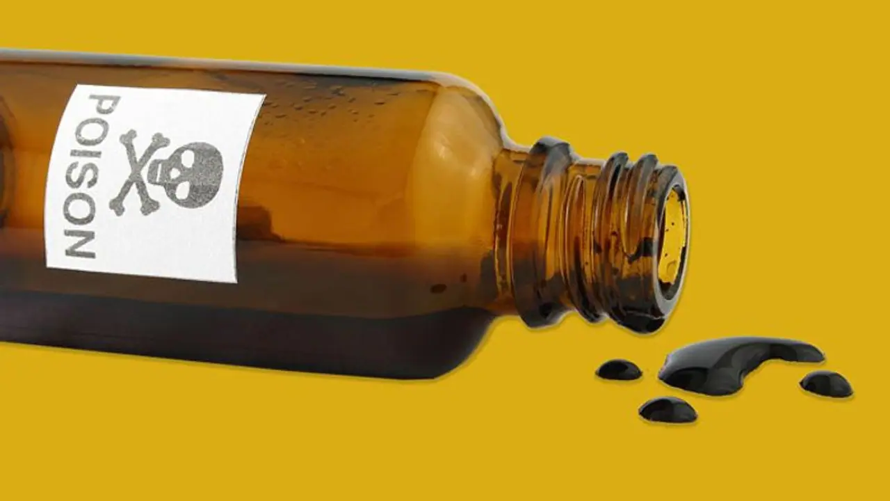 அட கடவுளே! சுற்றுலா வந்த இடத்தில் இப்படியா? ஒரே குடும்பத்தைச் சேர்ந்த 4 பேர் தற்கொலை! நடந்தது என்ன?