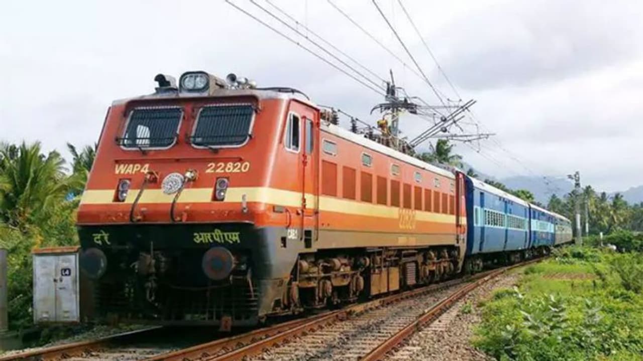 ಶೀಘ್ರ ಬೆಂಗಳೂರಿನಲ್ಲಿ ಸಬ್ ಅರ್ಬನ್ ರೈಲು ಸೇವೆ : ಮಾಸಾಂತ್ಯಕ್ಕೆ ಟೆಂಡರ್