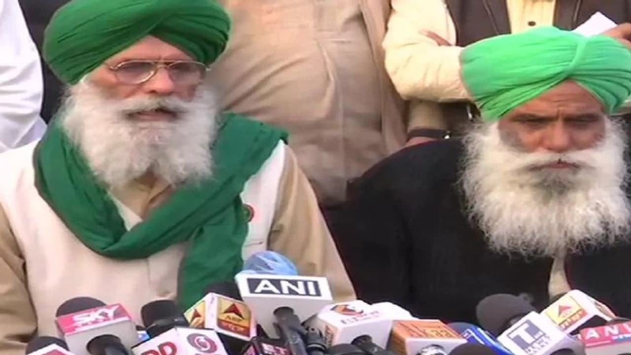 किसान संगठन ने कहा, बातचीत के लिए शर्त किसानों का अपमान, हम बुराड़ी नहीं जाएंगे, वह ओपन जेल है किसान संगठन ने कहा, बातचीत के लिए शर्त किसानों का अपमान, हम बुराड़ी नहीं जाएंगे, वह ओपन जेल है