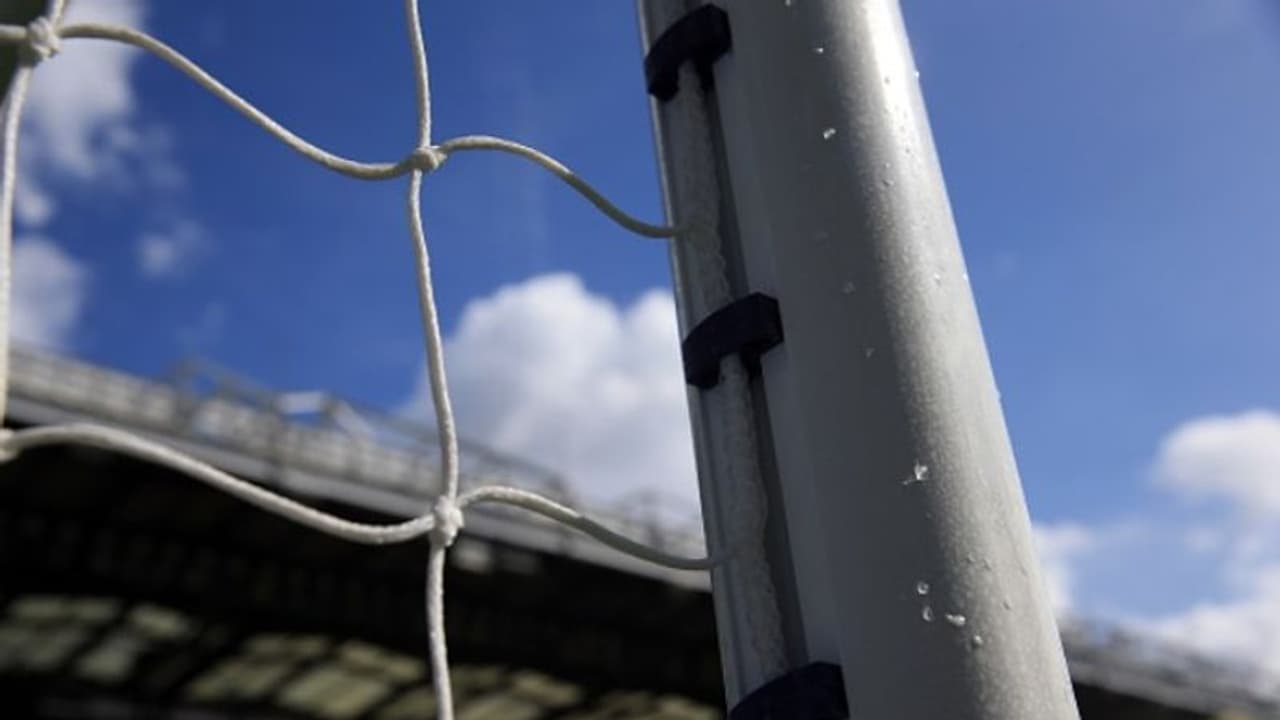 നോര്ത്ത് ഈസ്റ്റ് എഫ്സി ഗോവ ഐ എസ് എല് മത്സരത്തിനിടെ പരിശീലകര് തമ്മില് കയ്യാങ്കളി നോര്ത്ത് ഈസ്റ്റ് എഫ്സി ഗോവ ഐ എസ് എല് മത്സരത്തിനിടെ പരിശീലകര് തമ്മില് കയ്യാങ്കളി