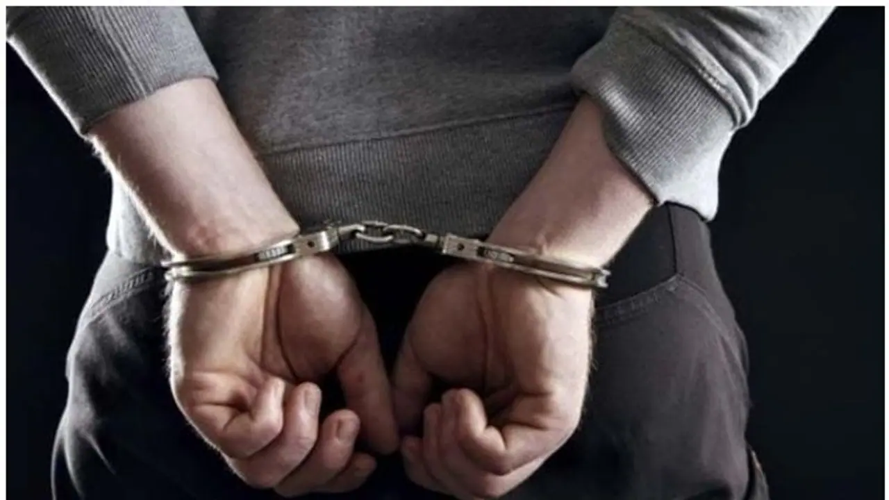 മലപ്പുറത്ത് സിനിമാ സ്റ്റൈലിൽ കത്തി ചൂണ്ടി കാർ കവർന്ന സംഭവത്തിൽ പ്രതി പിടിയിൽ മലപ്പുറത്ത് സിനിമാ സ്റ്റൈലിൽ കത്തി ചൂണ്ടി കാർ കവർന്ന സംഭവത്തിൽ പ്രതി പിടിയിൽ