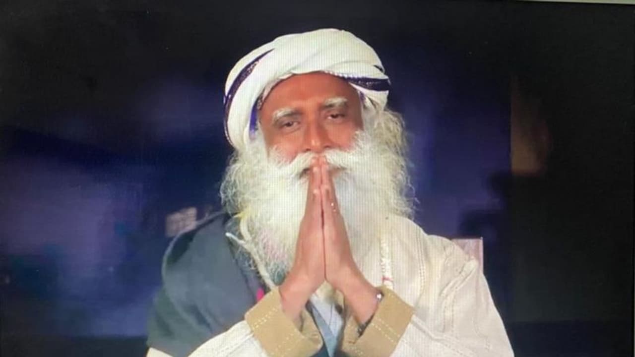 கோவில் நிர்வாகத்தில் வெளிப்படைத்தன்மை.! வரலாற்று சிறப்புமிக்க நடவடிக்கை எடுத்த தமிழக அரசுக்கு சத்குரு பாராட்டு கோவில் நிர்வாகத்தில் வெளிப்படைத்தன்மை.! வரலாற்று சிறப்புமிக்க நடவடிக்கை எடுத்த தமிழக அரசுக்கு சத்குரு பாராட்டு