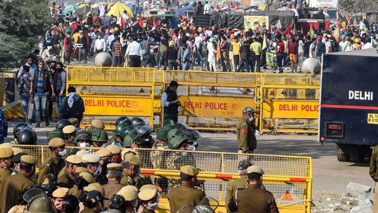 ಭಾರತ್ ಬಂದ್ಗೆ ಕರೆ ನೀಡಿದ ರೈತ ಸಂಘಟನೆ, ದೇಶವ್ಯಾಪಿ ಪ್ರತಿಭಟನೆ ಕಿಚ್ಚು! ಭಾರತ್ ಬಂದ್ಗೆ ಕರೆ ನೀಡಿದ ರೈತ ಸಂಘಟನೆ, ದೇಶವ್ಯಾಪಿ ಪ್ರತಿಭಟನೆ ಕಿಚ್ಚು!