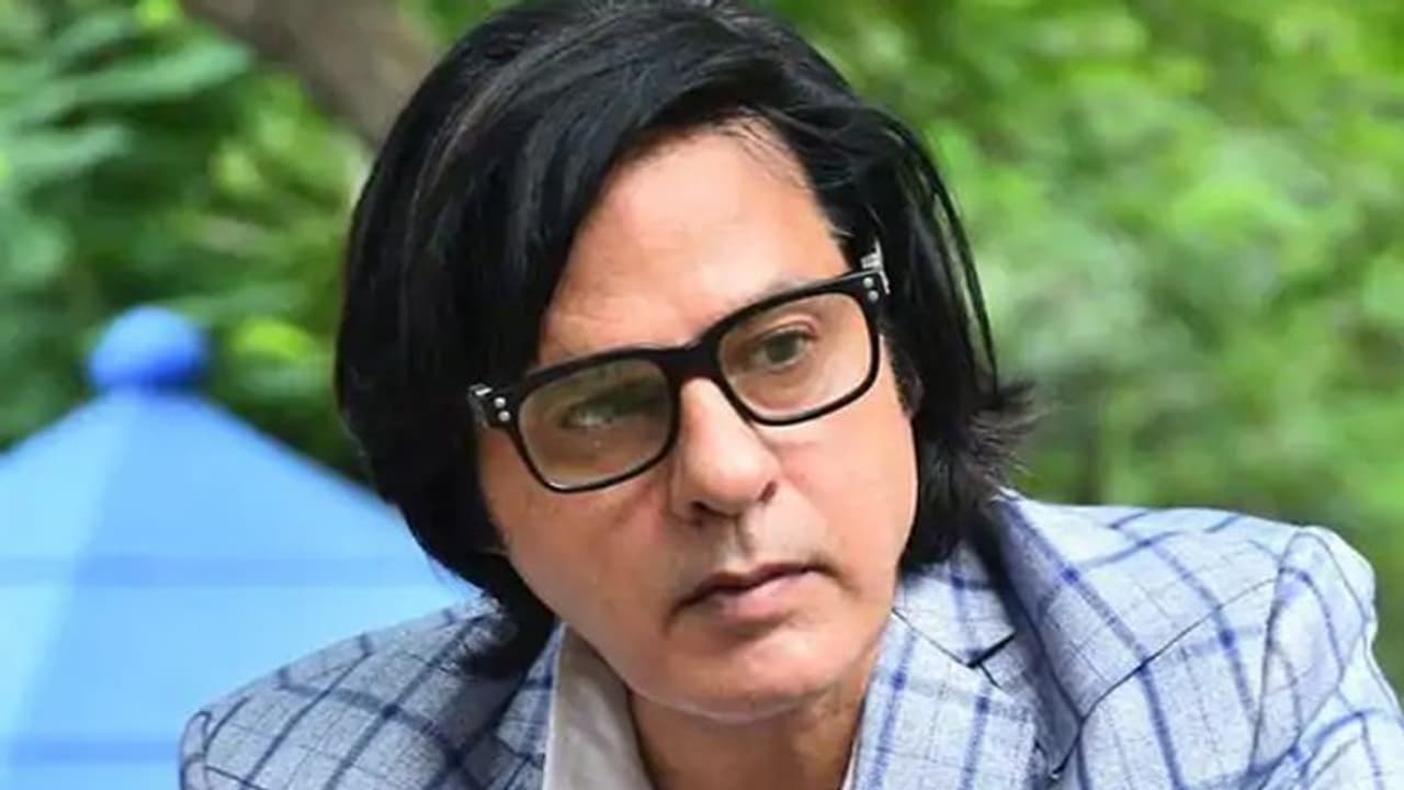 हेल्थ अपडेट: अब कैसी है 'आशिकी' फेम राहुल रॉय की तबीयत, 2 दिन पहले आया था ब्रेन स्ट्रॉक हेल्थ अपडेट: अब कैसी है 'आशिकी' फेम राहुल रॉय की तबीयत, 2 दिन पहले आया था ब्रेन स्ट्रॉक