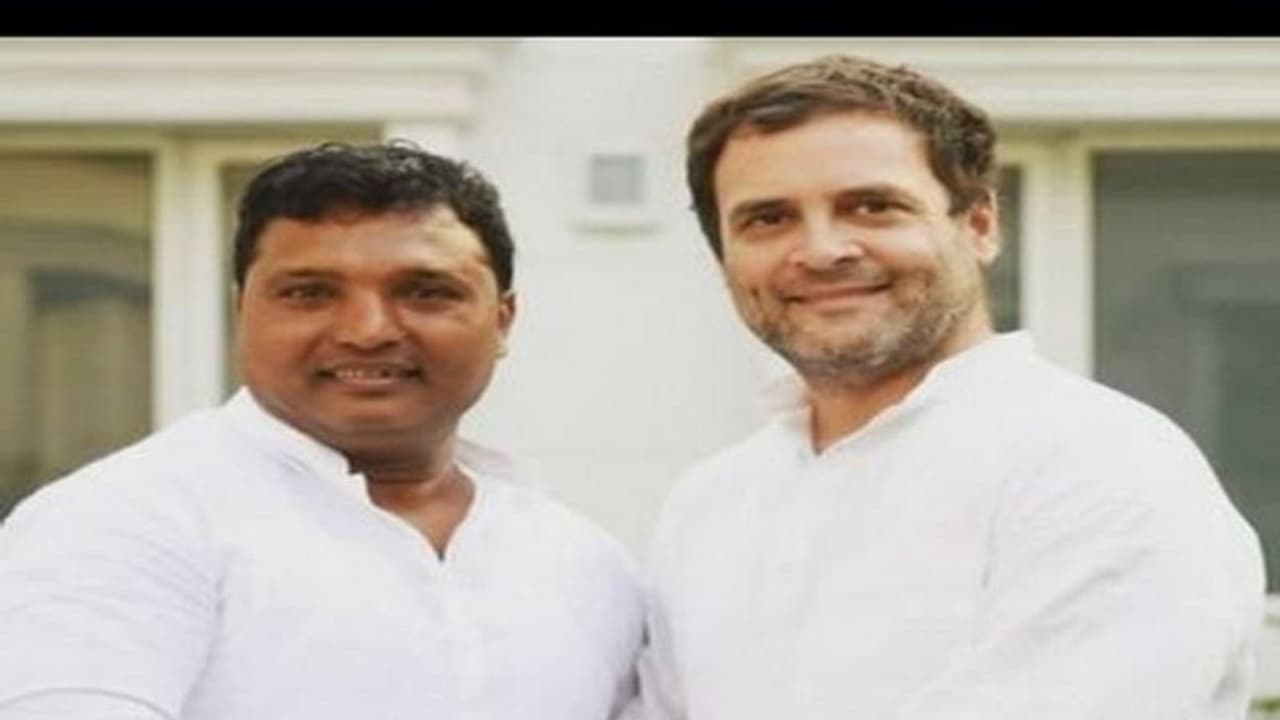 Hijab Row : ಕರ್ನಾಟಕವು ಧಾರ್ಮಿಕ ಮತಾಂಧತೆಗೆ ಇಳಿದಿದೆ ಎಂದ ಯುವ ಕಾಂಗ್ರೆಸ್! Hijab Row : ಕರ್ನಾಟಕವು ಧಾರ್ಮಿಕ ಮತಾಂಧತೆಗೆ ಇಳಿದಿದೆ ಎಂದ ಯುವ ಕಾಂಗ್ರೆಸ್!