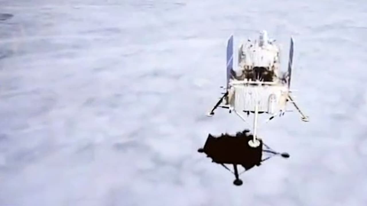 এবার 'চাঁদে পৌঁছে গেল করোনাভাইরাস' ভারত যা পারেনি, তাই করে দেখালো চিন