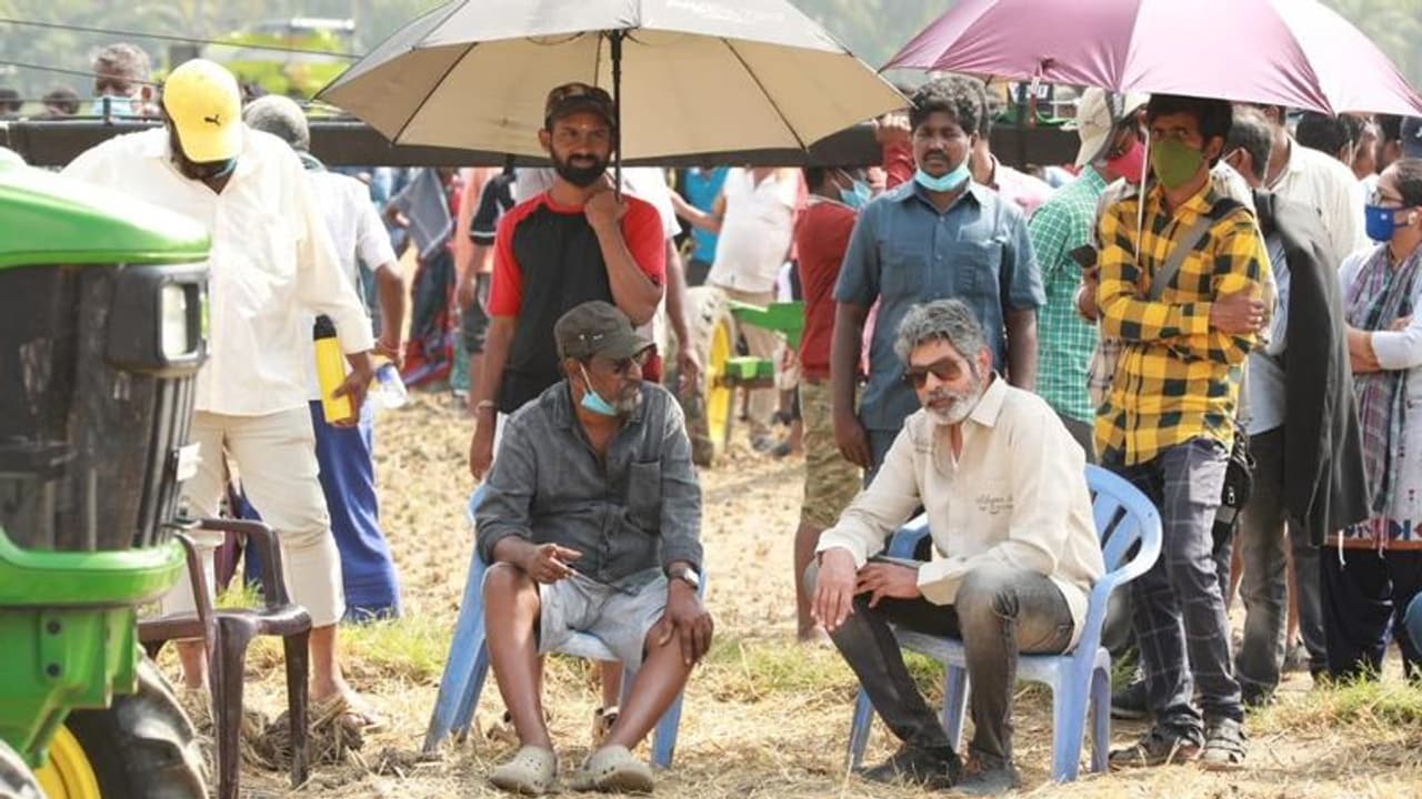 பிரபல இயக்குநர் எஸ்.பி.ஜனநாதனுக்கு மூளைச்சாவு... அதிர்ச்சியில் திரையுலகம்..! பிரபல இயக்குநர் எஸ்.பி.ஜனநாதனுக்கு மூளைச்சாவு... அதிர்ச்சியில் திரையுலகம்..!