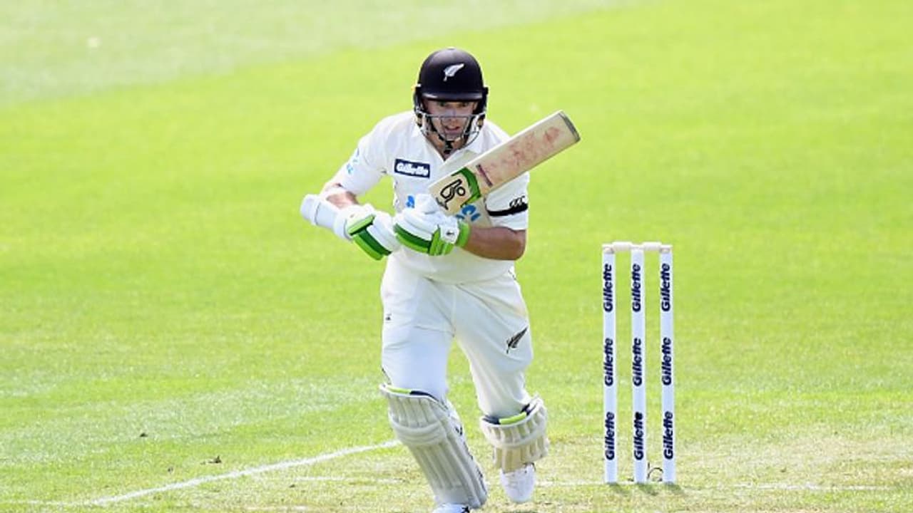 IND vs NZ 1st Test Day 3: अंपायर से उलझे अश्विन, भारत को 'भारी' पड़ी उनकी चतुराई