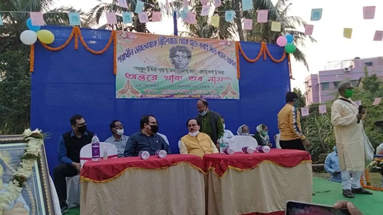 Political rivals Laxman Seth, Kunal Ghosh share stage at Haldia