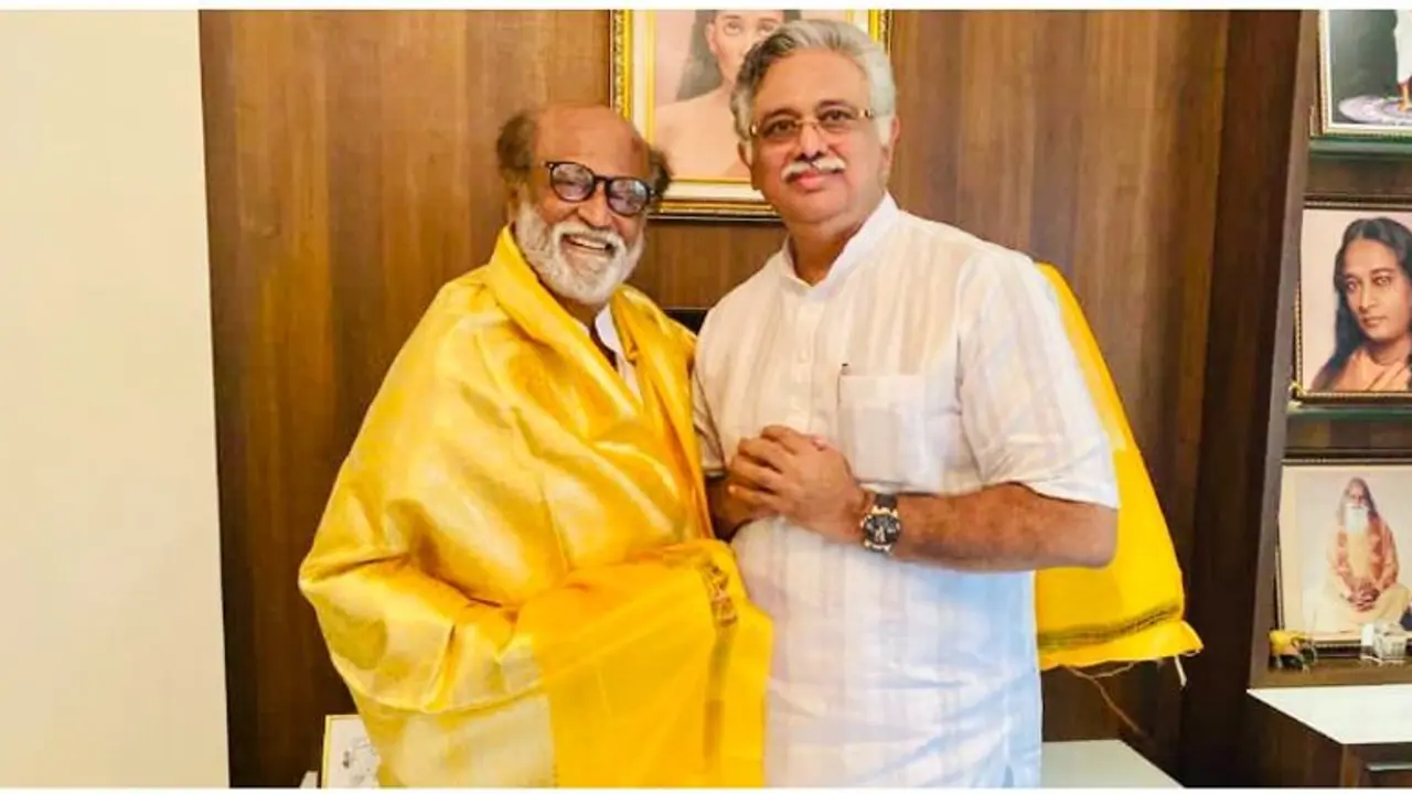 நேற்று வரை பாஜகவின் வேல் யாத்திரையில் இருந்த அர்ஜூனா மூர்த்தி... ஒரே நாளில் ரஜினி கட்சியின் ஒருங்கிணைப்பாளர்.! நேற்று வரை பாஜகவின் வேல் யாத்திரையில் இருந்த அர்ஜூனா மூர்த்தி... ஒரே நாளில் ரஜினி கட்சியின் ஒருங்கிணைப்பாளர்.!