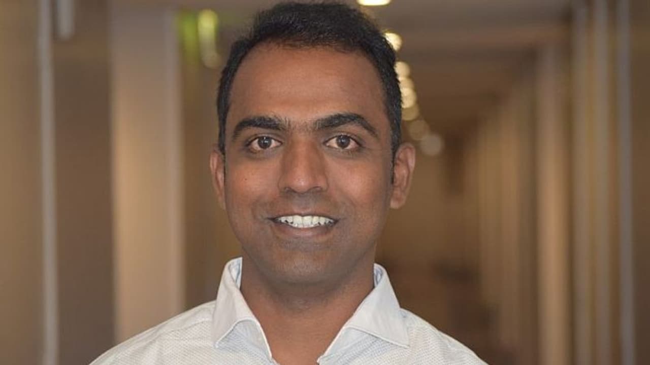 বিশ্বের সেরা শিক্ষক হলেন এই মারাঠি, পিছনে পড়ল ১৪০ দেশের ১২০০০ এন্ট্রি বিশ্বের সেরা শিক্ষক হলেন এই মারাঠি, পিছনে পড়ল ১৪০ দেশের ১২০০০ এন্ট্রি