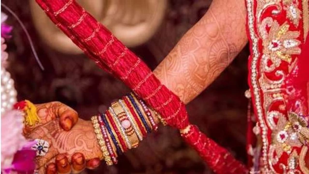 ലൗ ജിഹാദ് നിയമത്തിനെതിരെ പ്രതിഷേധം ഉയരുമ്പോഴും കൂടുതല് സംസ്ഥാനങ്ങളില് കൊണ്ടു വരാന് ബിജെപി ലൗ ജിഹാദ് നിയമത്തിനെതിരെ പ്രതിഷേധം ഉയരുമ്പോഴും കൂടുതല് സംസ്ഥാനങ്ങളില് കൊണ്ടു വരാന് ബിജെപി