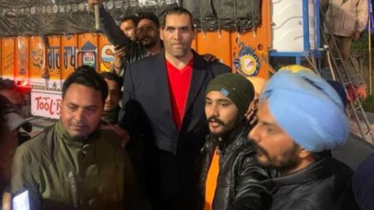 'শক্তি' বাড়ল কৃষক আন্দোলনের, আন্দোলনকে সমর্থন 'দ্য গ্রেট খালির' 'শক্তি' বাড়ল কৃষক আন্দোলনের, আন্দোলনকে সমর্থন 'দ্য গ্রেট খালির'