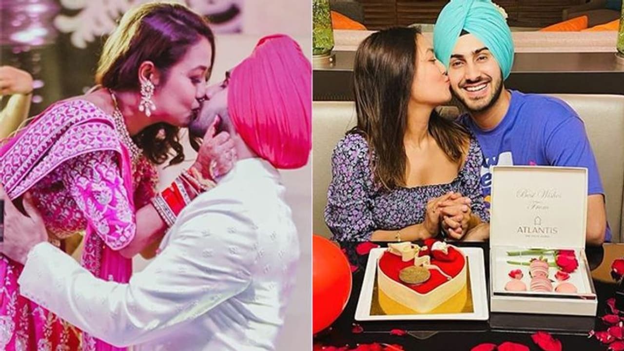 फर्स्ट किस' का जिक्र आते ही शर्म से लाल हुईं नेहा कक्कड़, हनी सिंह के गाने पर दिए ऐसे एक्सप्रेशन फर्स्ट किस' का जिक्र आते ही शर्म से लाल हुईं नेहा कक्कड़, हनी सिंह के गाने पर दिए ऐसे एक्सप्रेशन