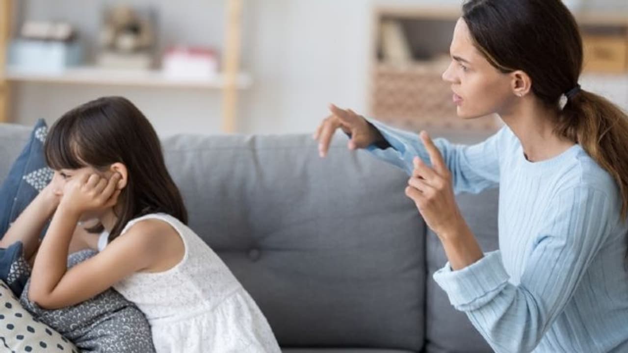 കുട്ടികളോട് മാതാപിതാക്കള് പറയാന് പാടില്ലാത്ത ഏഴ് കാര്യങ്ങള്... കുട്ടികളോട് മാതാപിതാക്കള് പറയാന് പാടില്ലാത്ത ഏഴ് കാര്യങ്ങള്...