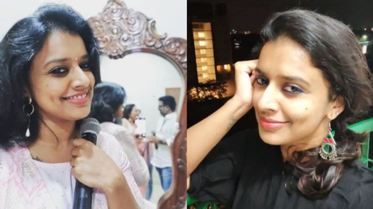 'ഒമ്പത് മാസത്തിനുശേഷമുള്ള സന്തോഷമാണ്'; മൈക്ക് പിടിച്ചൊരു സെല്ഫിയുമായി സിത്താര 'ഒമ്പത് മാസത്തിനുശേഷമുള്ള സന്തോഷമാണ്'; മൈക്ക് പിടിച്ചൊരു സെല്ഫിയുമായി സിത്താര