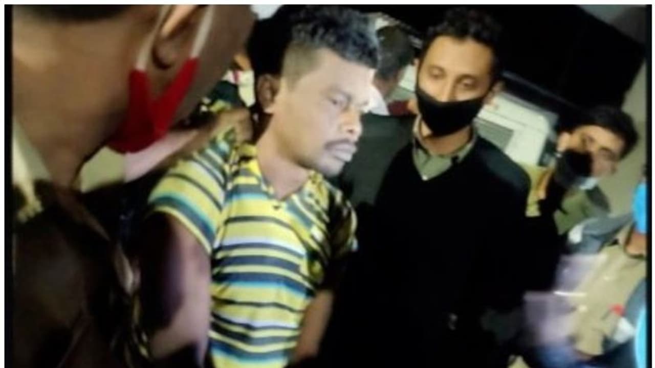 ഇടുക്കിയിൽ ഇതര സംസ്ഥാന തൊഴിലാളികൾ ഏറ്റുമുട്ടി; രണ്ട് പേർ വെട്ടേറ്റ് മരിച്ചു ഇടുക്കിയിൽ ഇതര സംസ്ഥാന തൊഴിലാളികൾ ഏറ്റുമുട്ടി; രണ്ട് പേർ വെട്ടേറ്റ് മരിച്ചു