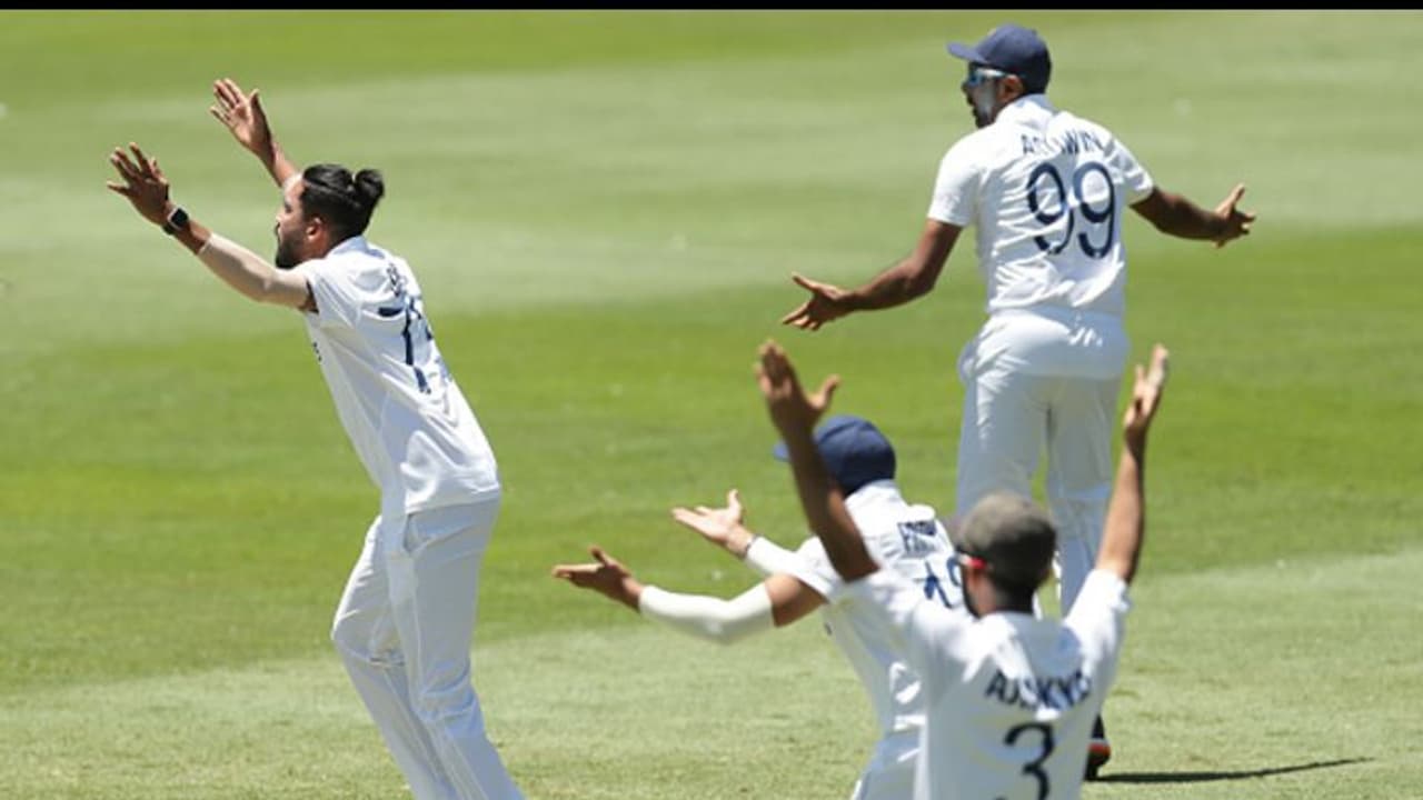 സന്നാഹ മത്സരത്തില് ഇന്ത്യ എയ്ക്കെതിരെ ഓസ്ട്രേലിയ എയ്ക്ക് ലീഡ് സന്നാഹ മത്സരത്തില് ഇന്ത്യ എയ്ക്കെതിരെ ഓസ്ട്രേലിയ എയ്ക്ക് ലീഡ്