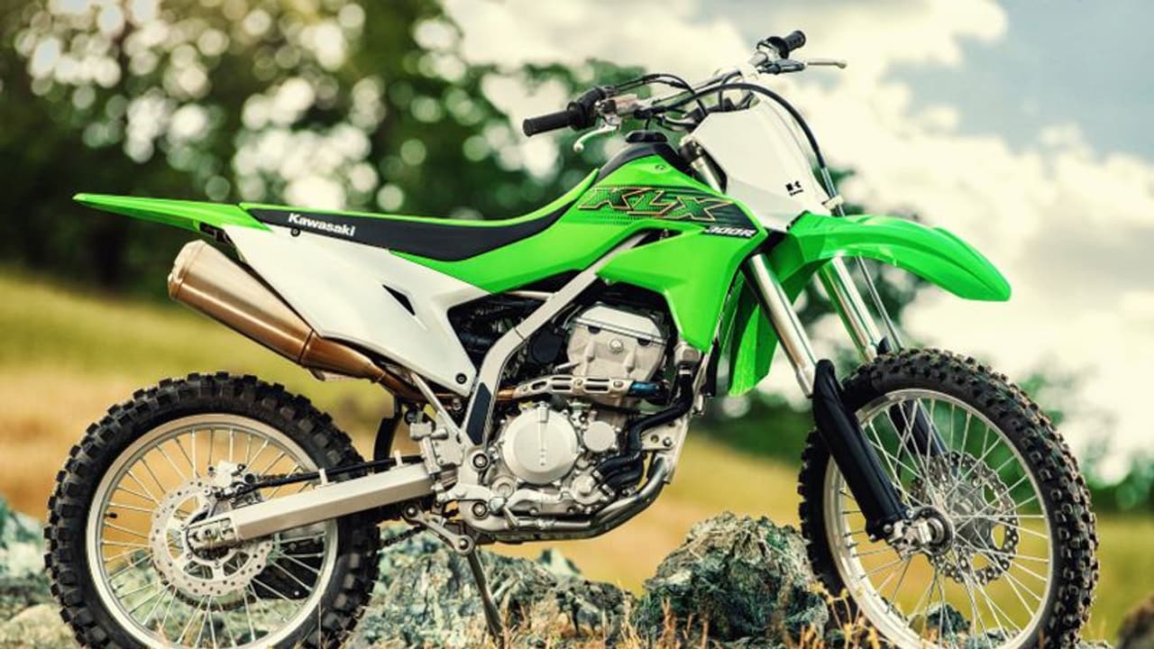 ഈ ബൈക്കുകളെ നവീകരിച്ച് കാവസാക്കി ഈ ബൈക്കുകളെ നവീകരിച്ച് കാവസാക്കി