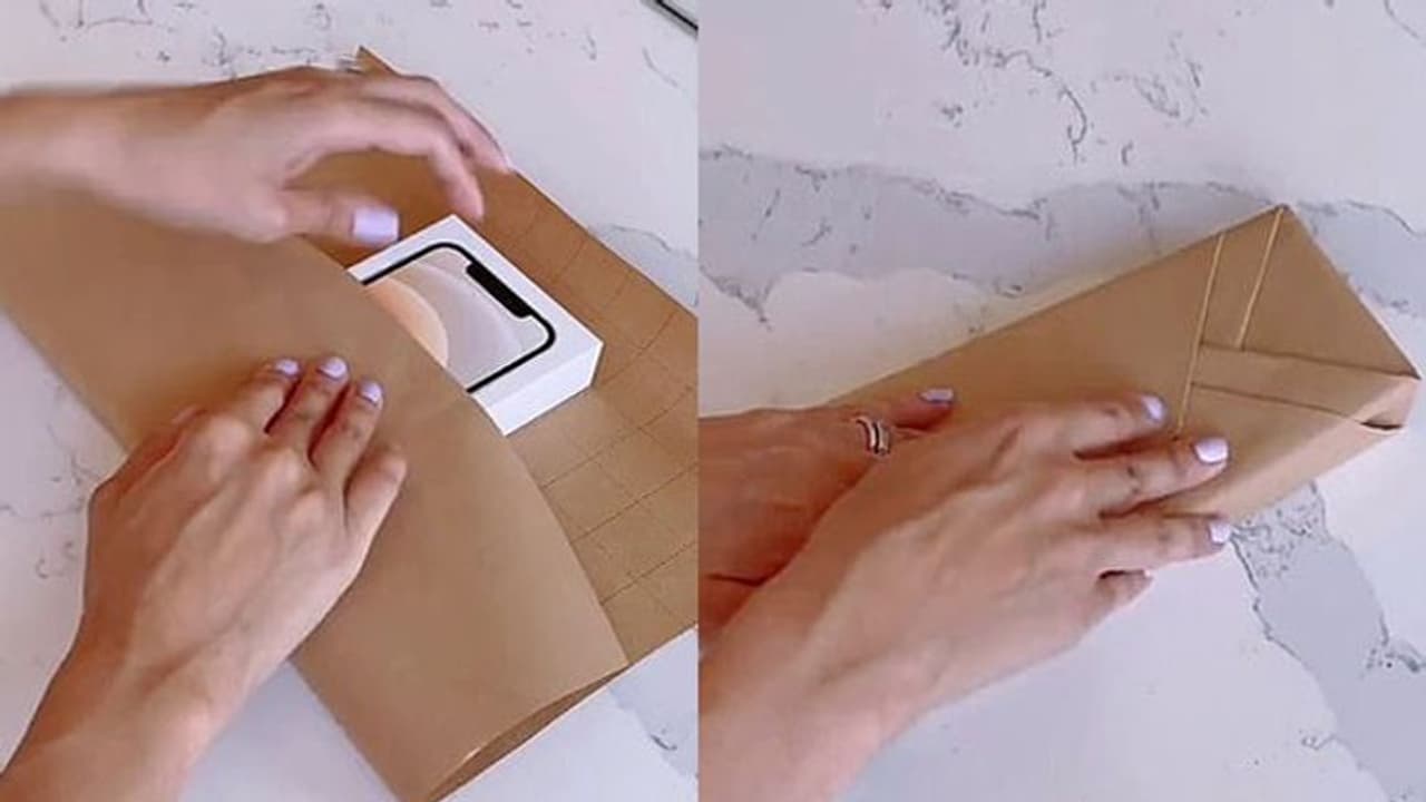 शख्स ने ऑनलाइन ऑर्डर किया था 93 हजार का मोबाइल, देखिए कंपनी ने क्या भेज दिया 