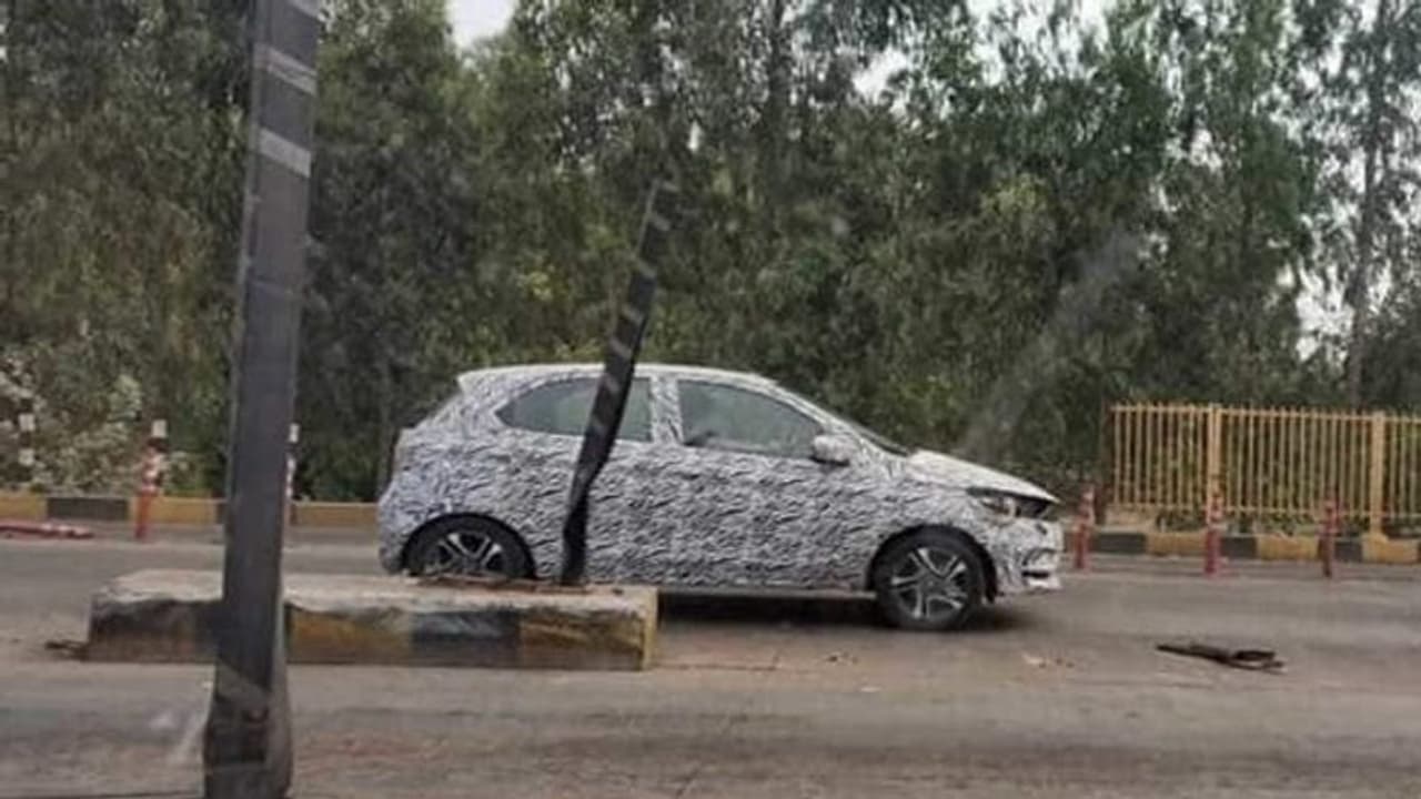 Tata Tigor 2021 जल्द होगी लॉन्च, टेस्टिंग के दौरान सामने आया कॉम्पैक्ट सेडान का लुक Tata Tigor 2021 जल्द होगी लॉन्च, टेस्टिंग के दौरान सामने आया कॉम्पैक्ट सेडान का लुक