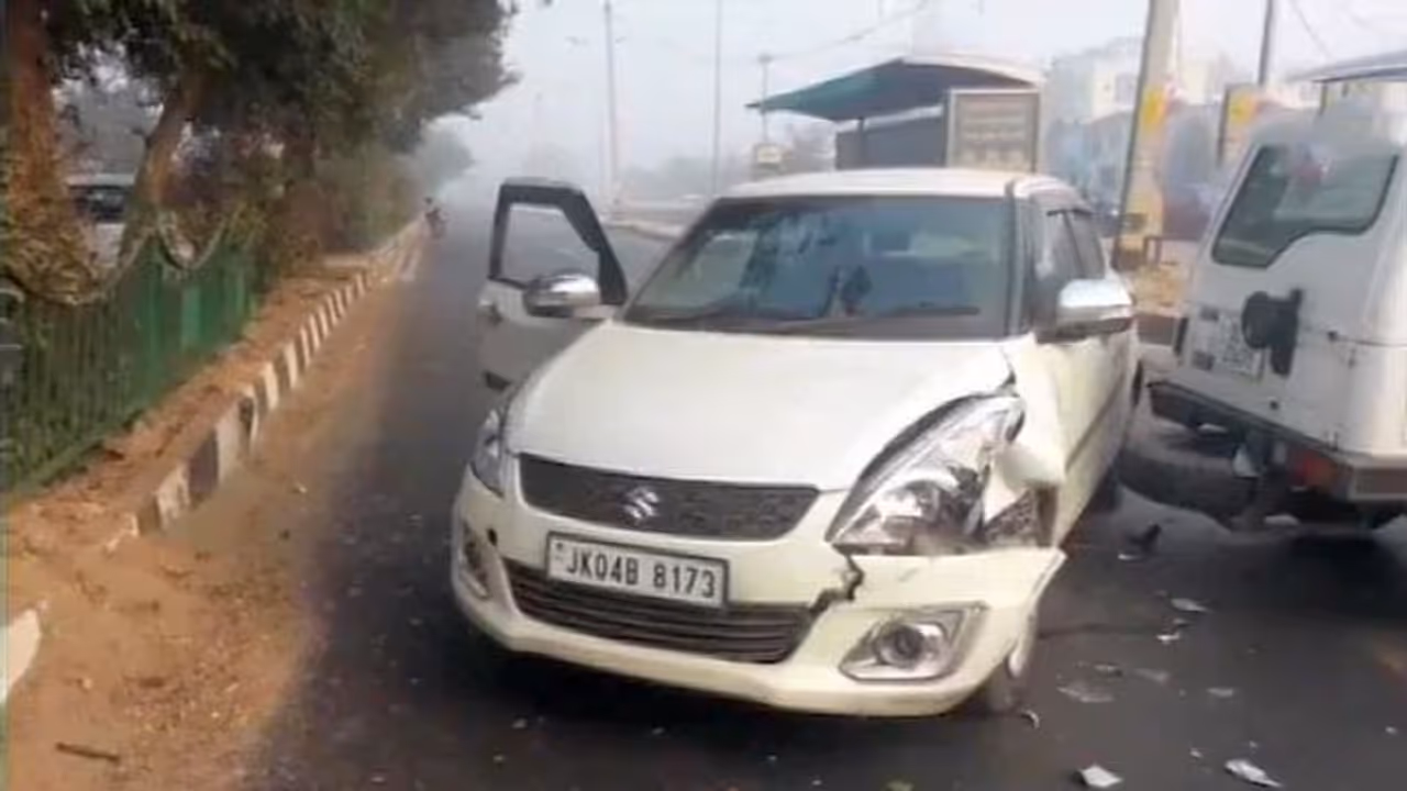 Delhi Police averts terror plot, nab Shaurya Chakra awardee's killers Delhi Police averts terror plot, nab Shaurya Chakra awardee's killers